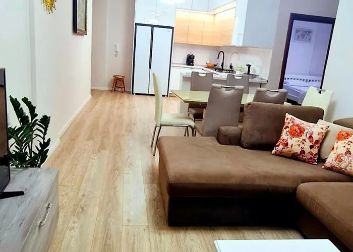 Blue Bay Front Uji Ftohte